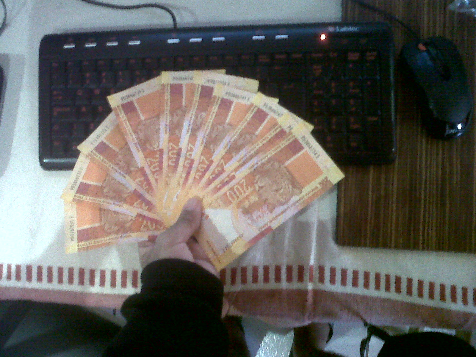 R200's made online. The SA-Solution Work-from-Home System.